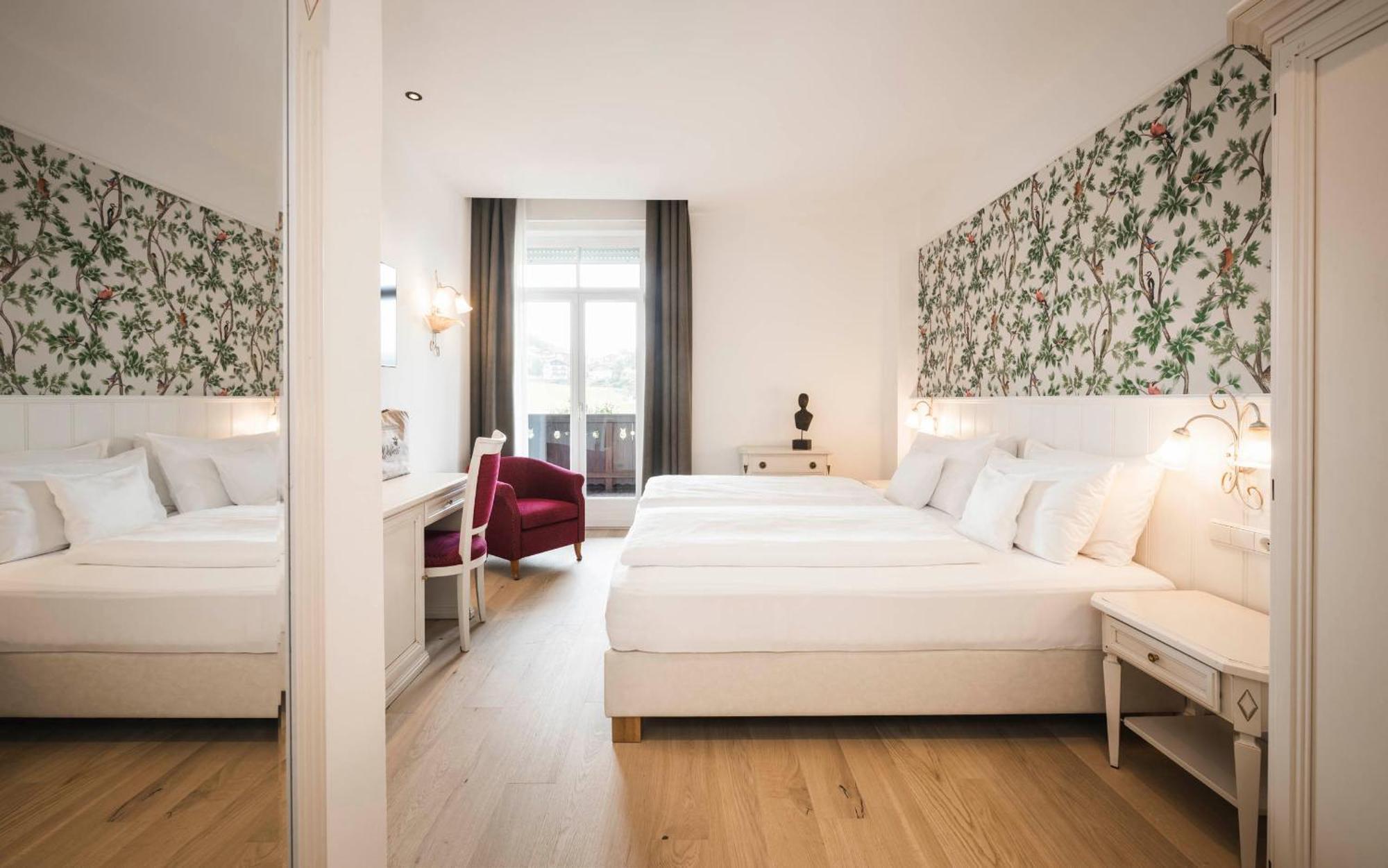 Hotel Villa Kastelruth Экстерьер фото